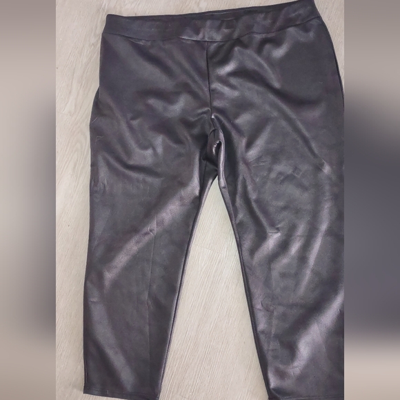 Ashley Stewart Plus Size 30/32 Full On Pants Faux Leather New With Tags 29"L - Picture 2 of 9